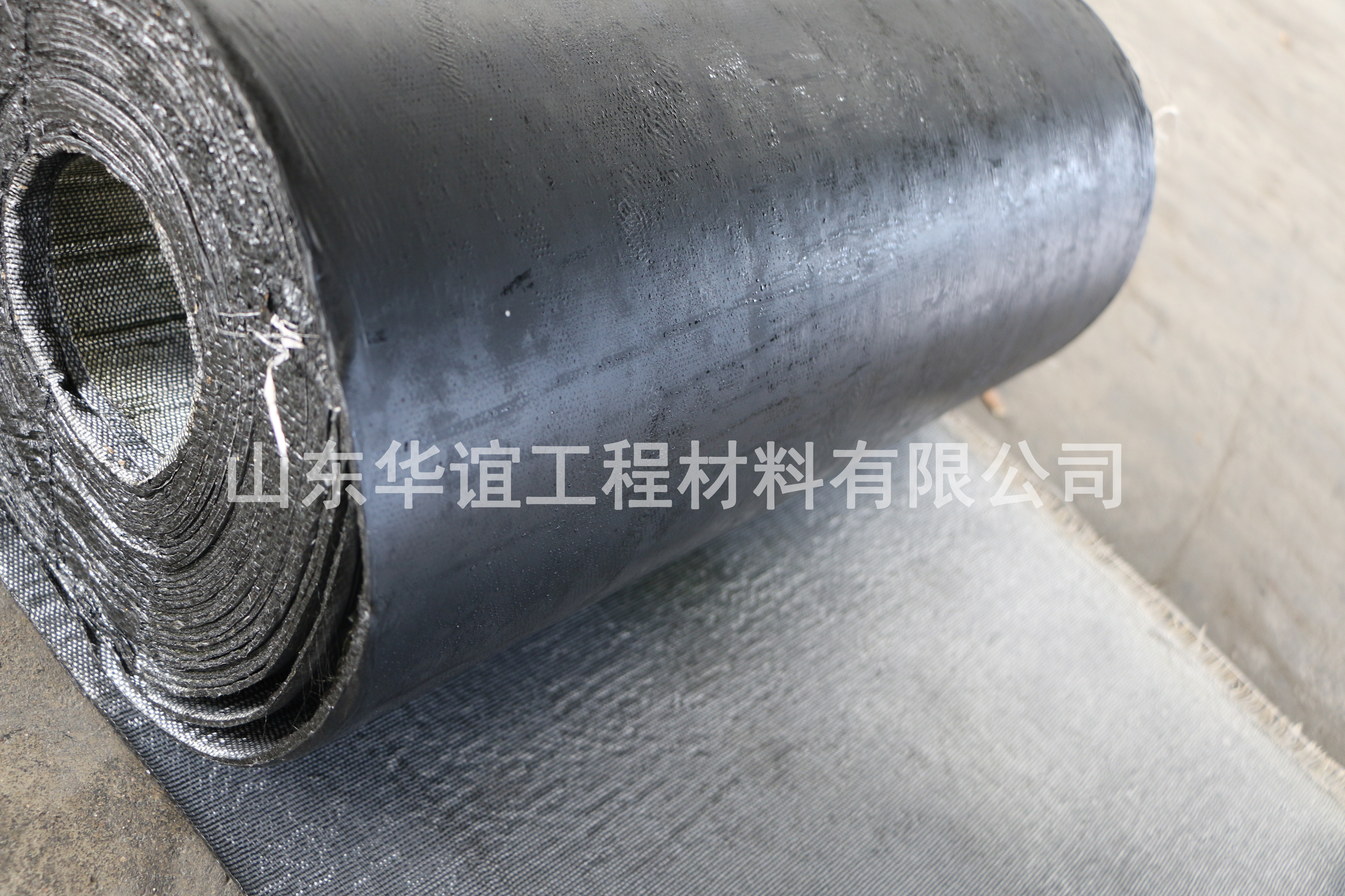 湖北抗裂貼優(yōu)異的低溫柔韌性是如何在工程中體現(xiàn)的？