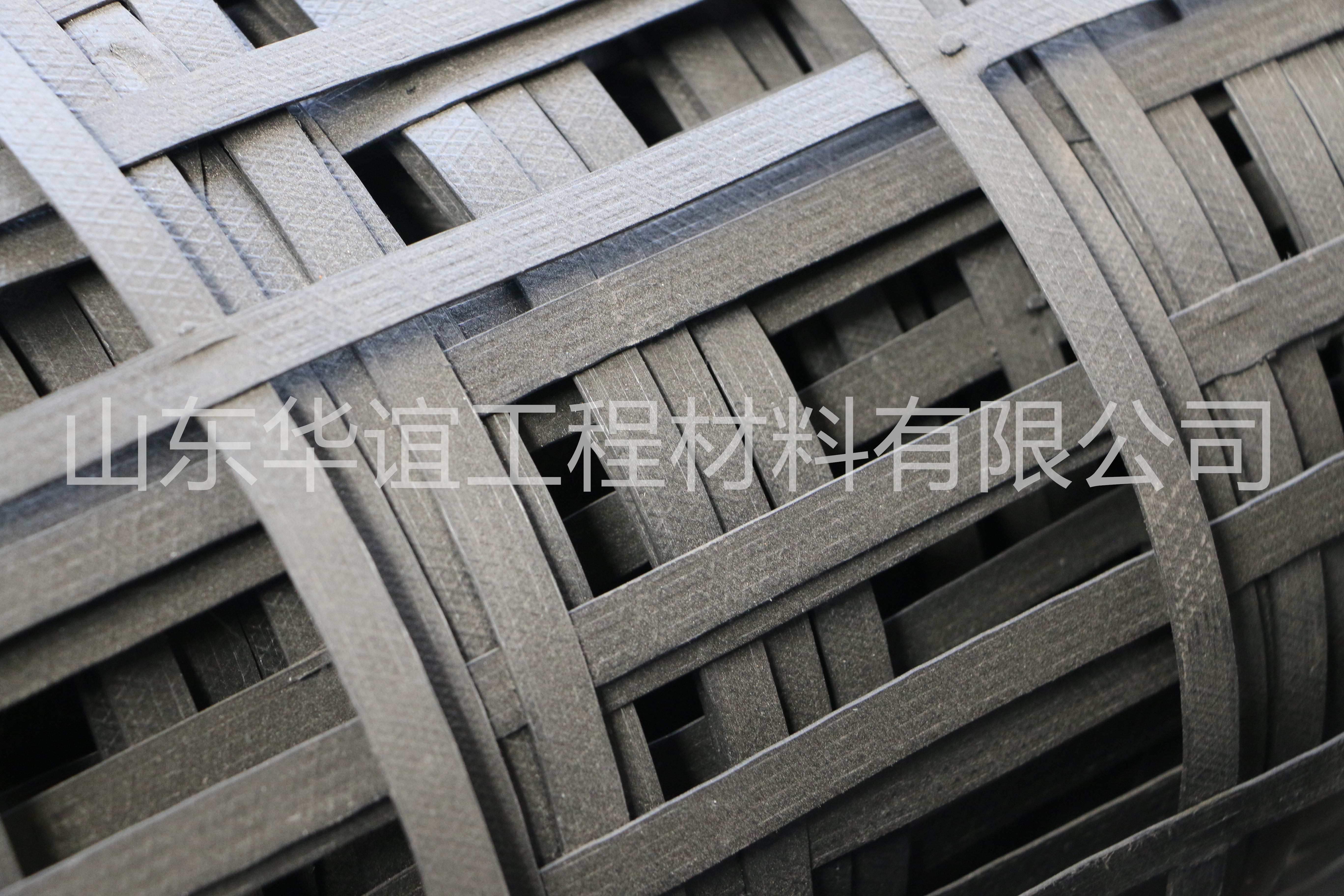 廣東土工格柵在冬季怎樣專業(yè)施工？