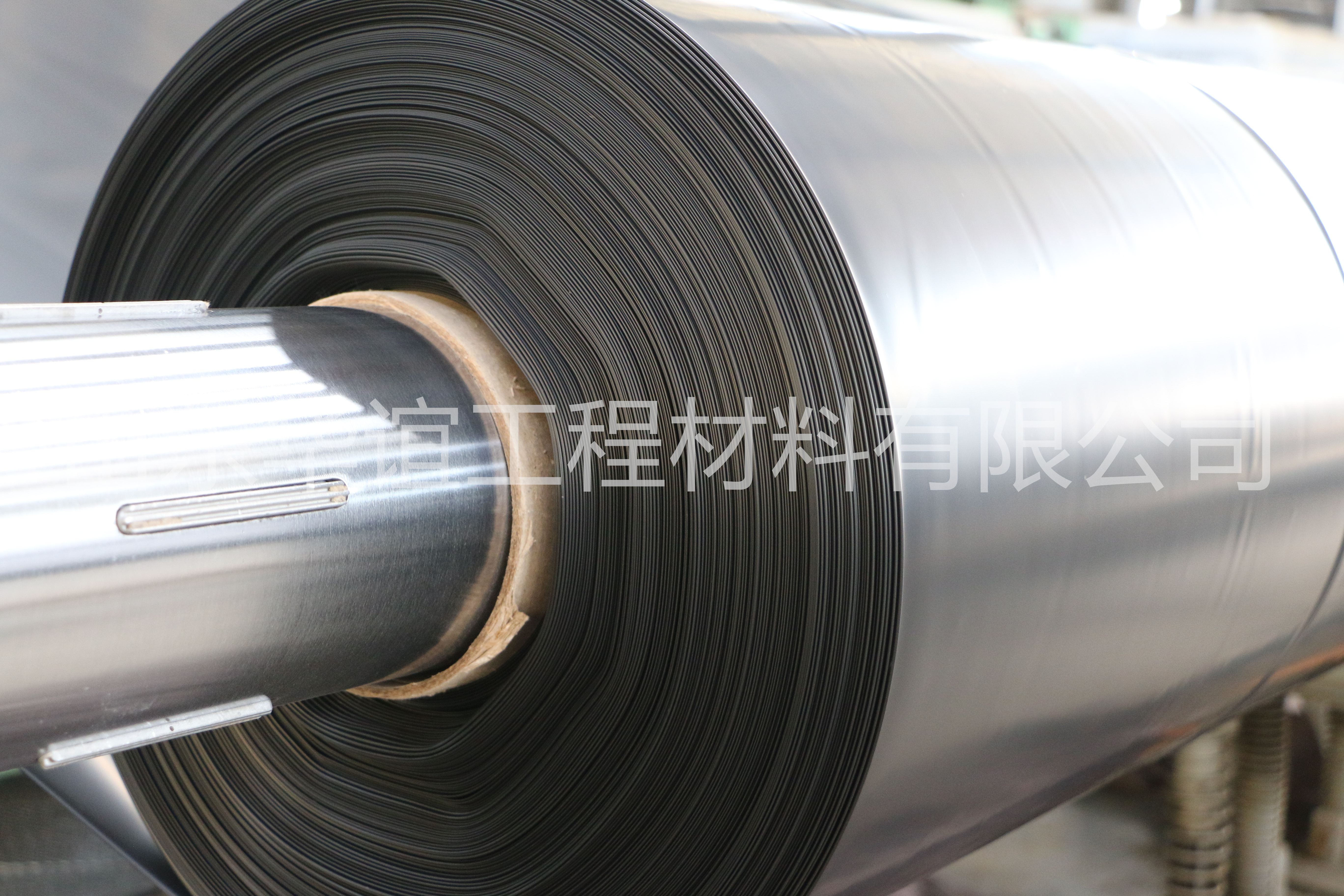 為什么說江蘇HDPE土工膜是綠化環(huán)保土工材料？